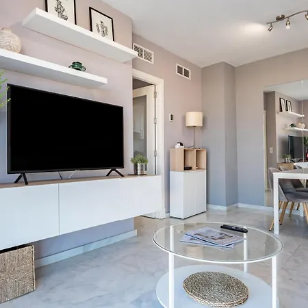 Unique Charming Apartment in the Heart of Málaga-3