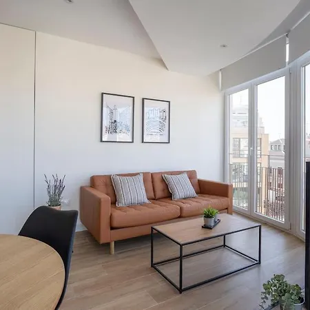 Tribuna II By Ele Apartments-3
