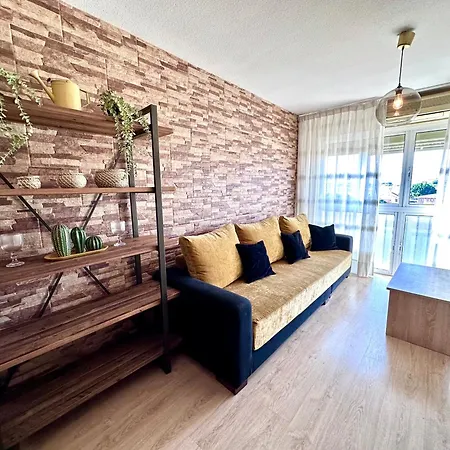 Exclusivo en Avenida ortega y gasset Malaga-3