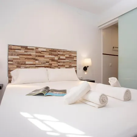 Estudio Con Encanto En Malaga Centro By Rent Me-2
