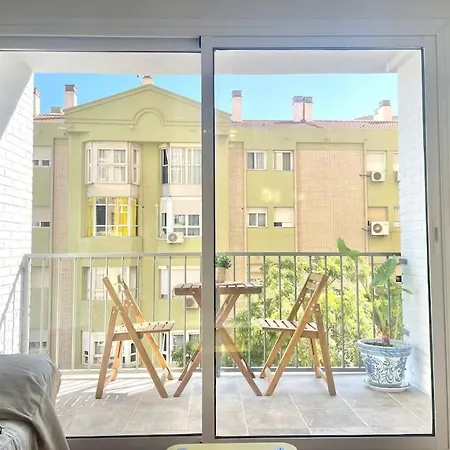 3 habitaciones, terraza y a 200 metros de la playa-2