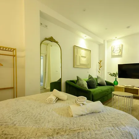 Estudio Málaga Center Living-3