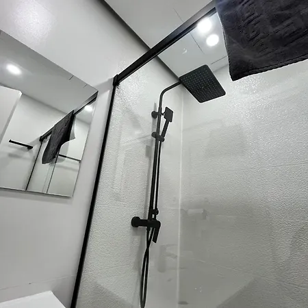 Exclusive Luxury Stay At Plaza Uncibay, Malaga Center-2