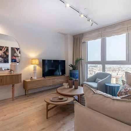 Malaga Skyline 6 Pool & Parking Free-3