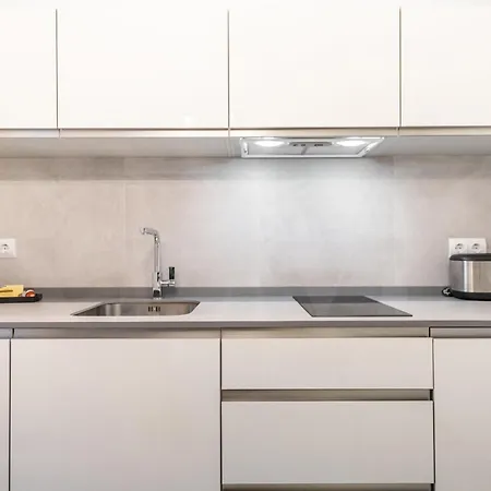 Intimate Studio In The Heart Of Malaga By Rems-2