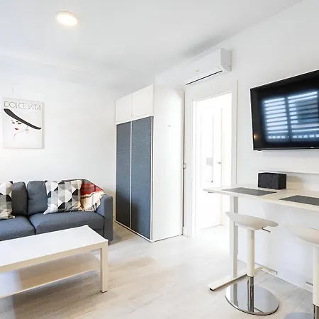 SuiteHomes Dos Aceras-3