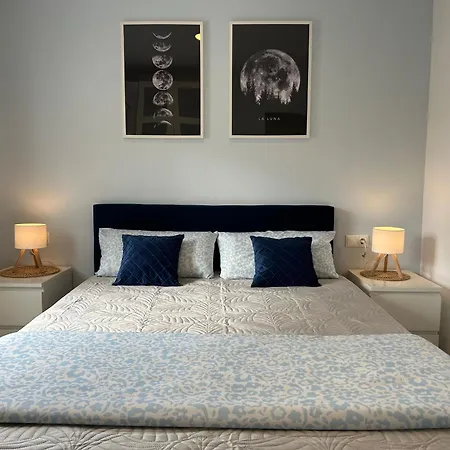 Charming Beach Apartment - Relax & Work-3