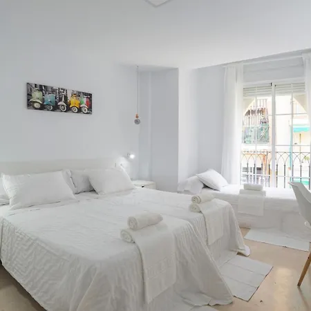 New broad GR2- XXL flat in Málaga Center for big groups-3