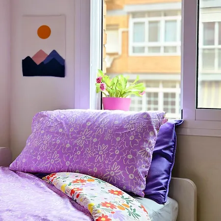 Modern Room Near Airport & Center-3