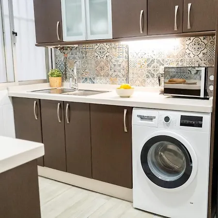 Beautiful Flat Perfectly Located By Beach And City-2