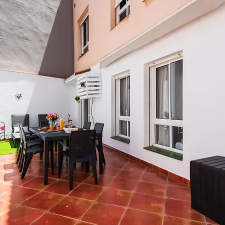 Atarazanas River Road Apartment-2