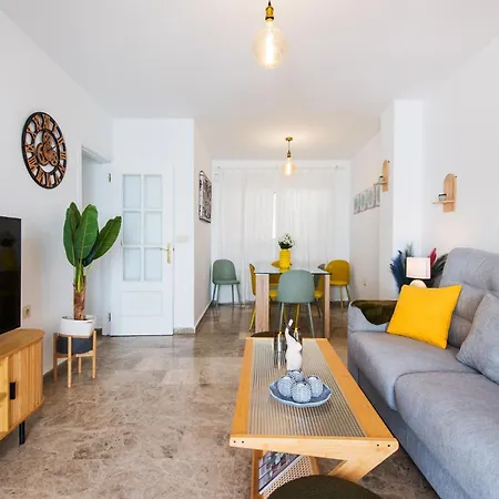 Atarazanas River Road Apartment-3