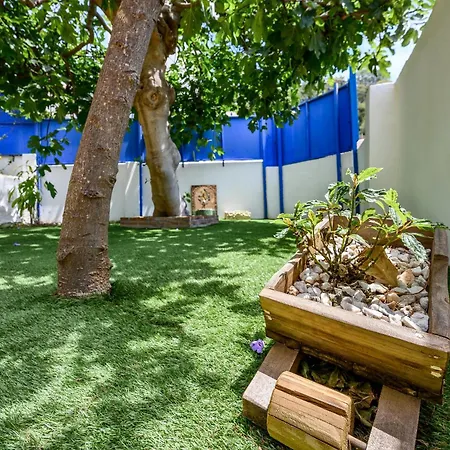 Blue Castle Guesthouse-3