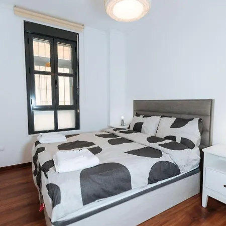 Apartment In Heart Of Malaga - Tcm-3