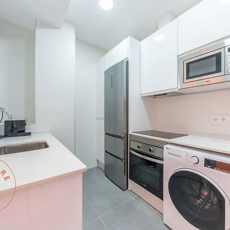 Cosy Apartment With Patio In Malaga - Tcm-3