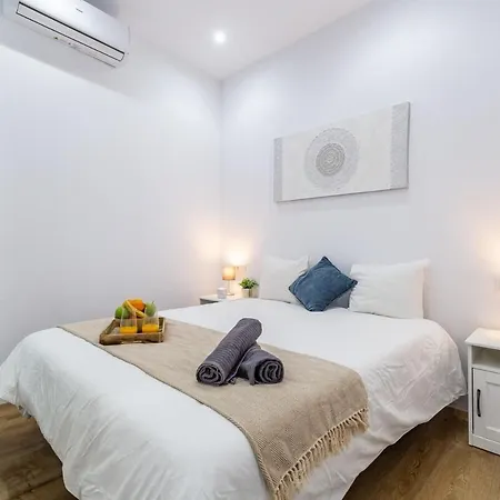 Cozy Studio Near Downtown By Turivida-3