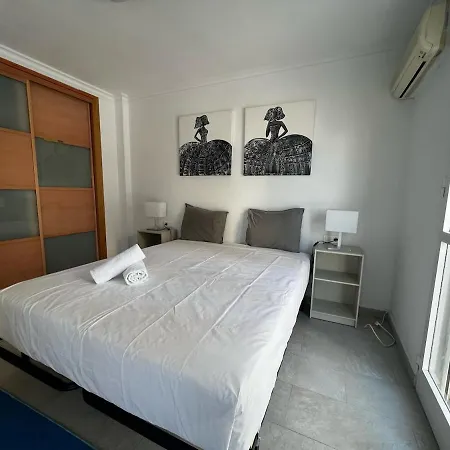 Calm Coastal Boutique Apartment For 12 By Turivida-3