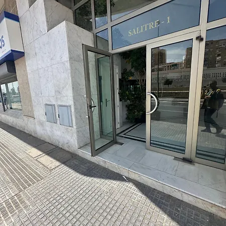 Apartamento Moderno Soho - Nuevo! En el centro y cerca de la playa!Parking gratuito!-3
