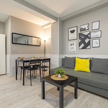 Gmc Turistics - Great Apartment For Groups & Families-2