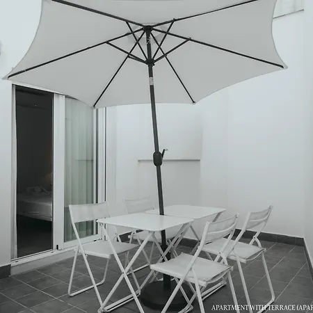 Caleta Homes - Apartamentos Pompidou-3