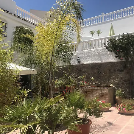 APARTAMENTOS LA MUNDIAL - Alojamiento en Málaga capital-2