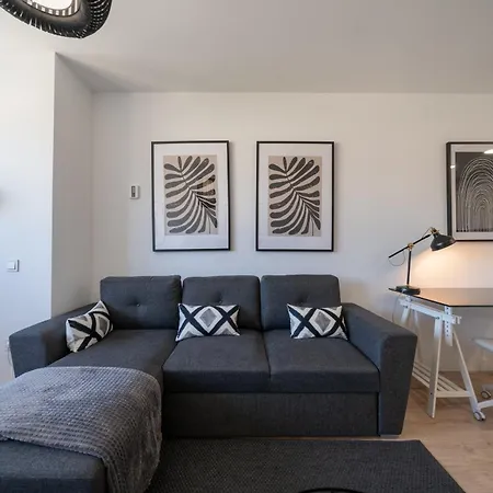 Xpce Urban 4 Malaga Skyline - Free Parking-3