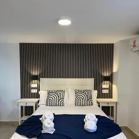 Larios Premium Apartments-3