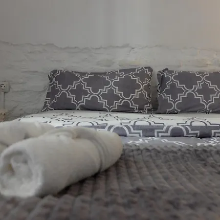 Maria Magdalena - Room 1-2