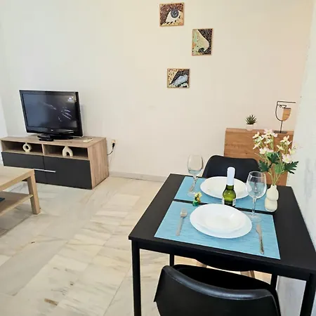 Ideal Holiday Apartment City Center-3