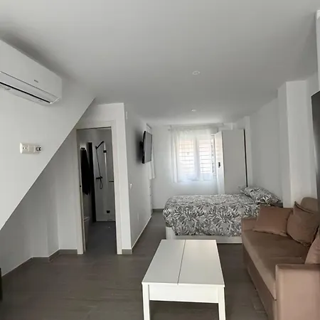 Apartamento Maui beach en el palo-2