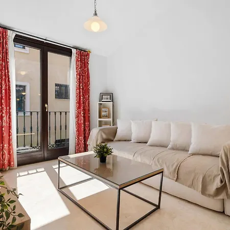 Céntrico Apartamento en Calle Carreteria - Malaga-3