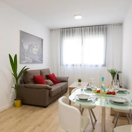 Cosmopolitan Apt Malaga Beach-2