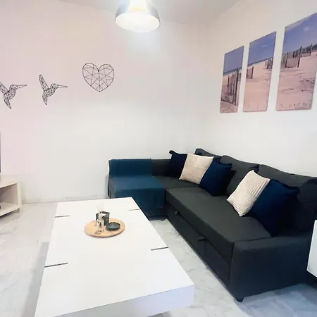 Homely Málaga Parras con terraza interior y parking privado bajo suplemento-2