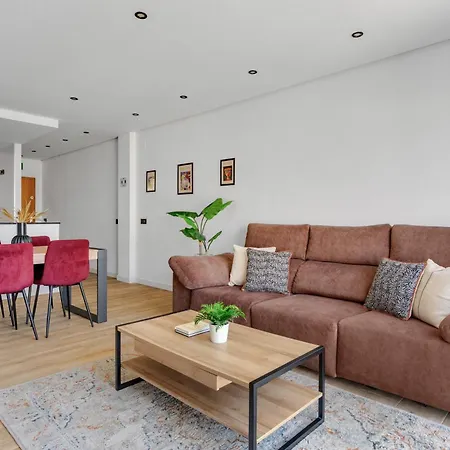 Carrera II & Old Town By Ele Apartments-3