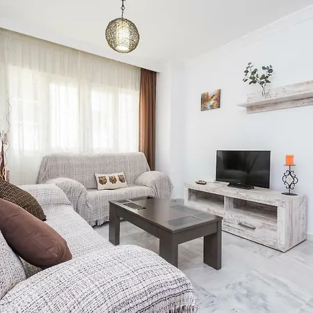 Apartamento Alaska 800 m de la Playa Parking Privado-2