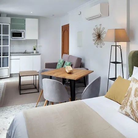 Wanderlust Malaga Apartamentos - Atico-2