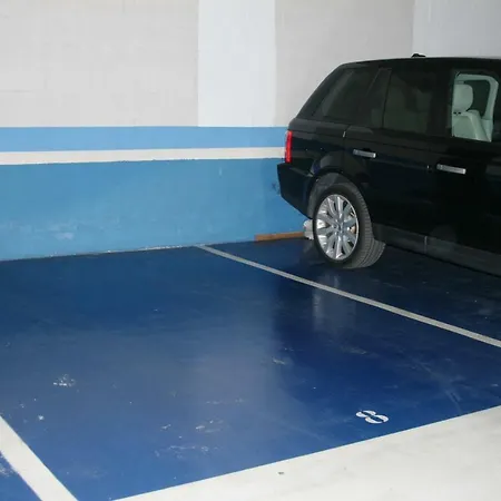 Apartamento Malaga Centro Y Playa-Parking-3