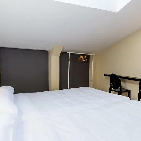 Gr3-Renovated Apt Next To Old Town With Cozy Terrace-2