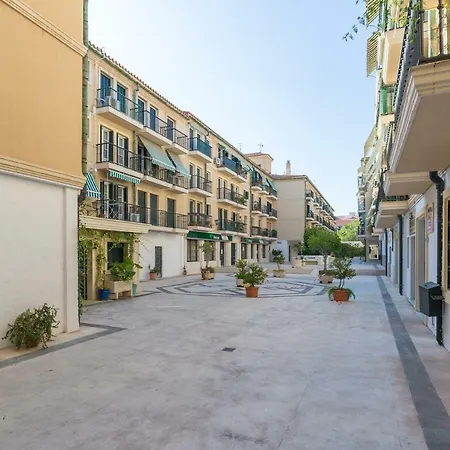 Gran Apartamento En El Centro Historico Con Parking Gratuito 4 Habitaciones Por Keywise-3