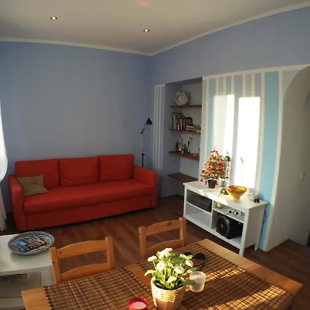 Cosy Appartment W/ Terrace In The Old City Centre-3