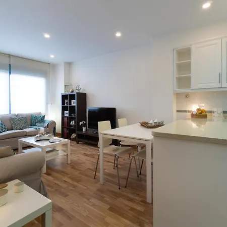 Holidays & Home Malaga Centro Mariazambrano- Parking Gratis-2