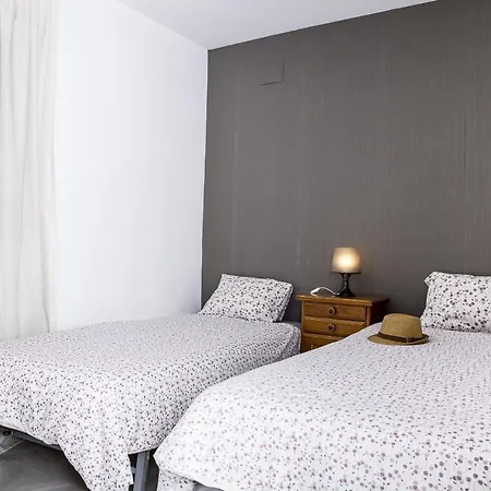 Sea&Wave Palencia Superior Pool Apartment-2