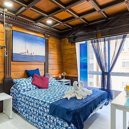 Citycenter Pirates Room, Young People Only, Solo Jovenes-2