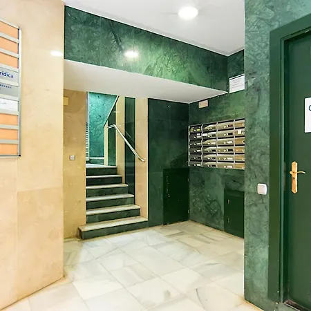 Soho Rooms Citycenter, Young People Only, Solo Jovenes-2
