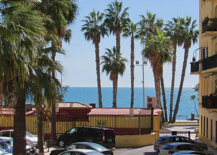Apartamento a 50 metros de la playa malagueta con vistas al mar Málaga