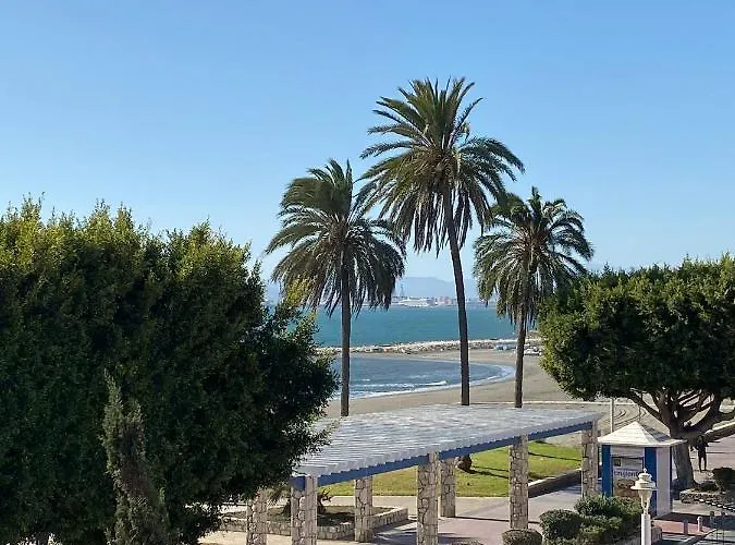 Casa Carmen primera linea de playa Málaga