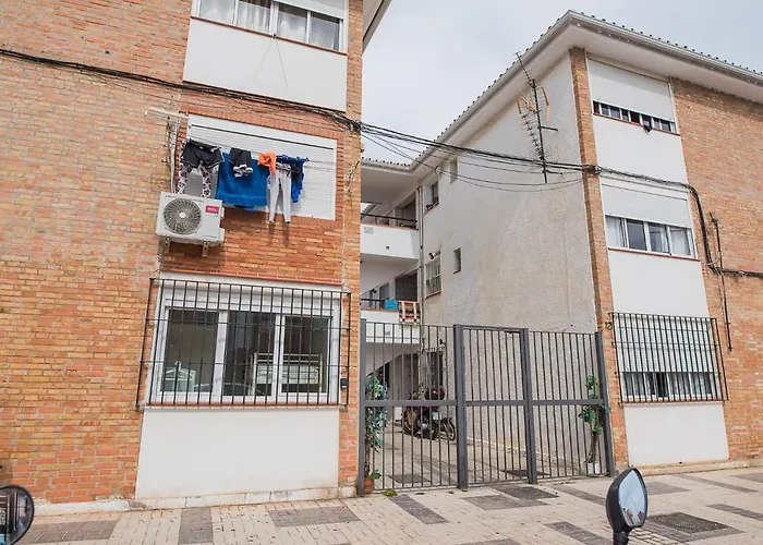 Malagaonbeach 2 - Two Bedrooms - Up To 3 People - 80 Meters Beach