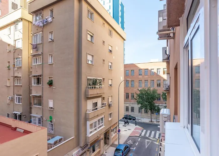 Faro, bonito apartamento en la Malagueta Málaga