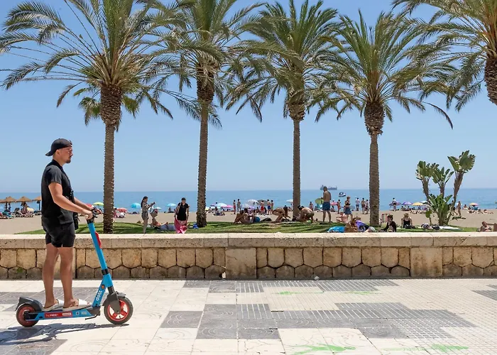 Apartamento BHost - Paseo de La Malagueta Málaga