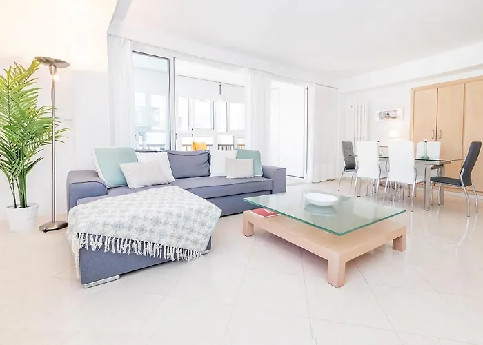 Apartamento BHost - Paseo de La Malagueta Málaga